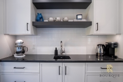 Butler's pantry in Sarnia-Lambton, ON-esser-024