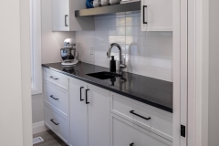 Butler's pantry in Sarnia-Lambton, ON-esser-025